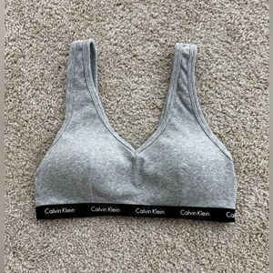 Calvin Klein Women's Gray Bralette Size M